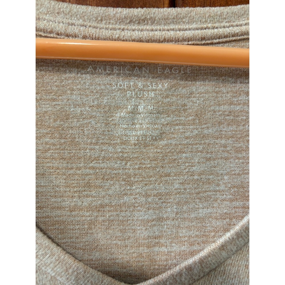 American Eagle Soft & Sexy Plush V-Neck Long Sleeve Top Light Pink Medium - Picture 3 of 3